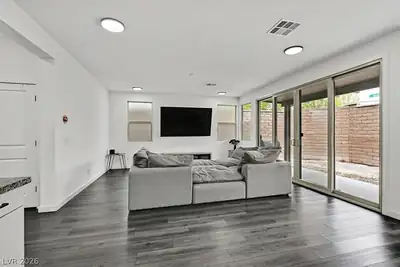 728 Emerson Creek Court, North Las Vegas, NV 89084 Living Room