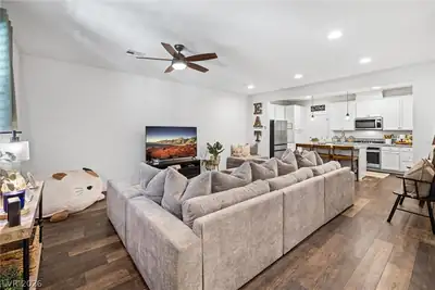 89 Alamere Falls Drive, Las Vegas, NV 89138 Living Room