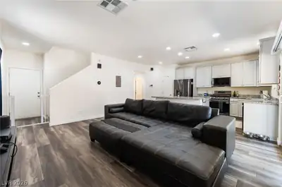 8081 Rams Collide Street, Las Vegas, NV 89166 Kitchen
