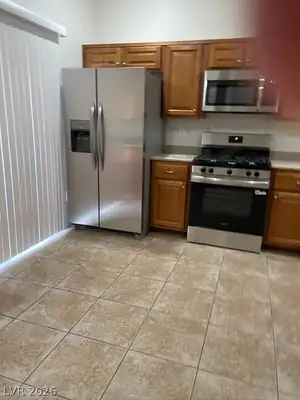 8912 Snowtrack Avenue, Las Vegas, NV 89149 Kitchen