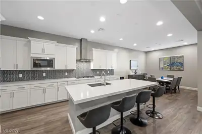 10 Via Tiberina, Henderson, NV 89011 Kitchen
