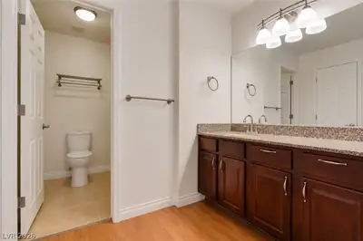 2606 South Durango Drive 246 Primary Bathroom