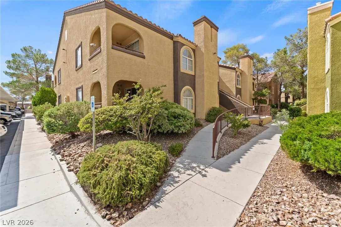 7950 West Flamingo Road 2142