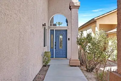 2647 Regency Cove Court, Las Vegas, NV 89121 
