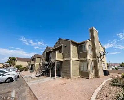 2724 Aarondavid Drive D, Las Vegas