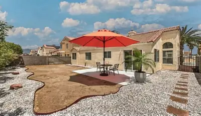 3511 Farina Drive, North Las Vegas, NV 89032 Yard