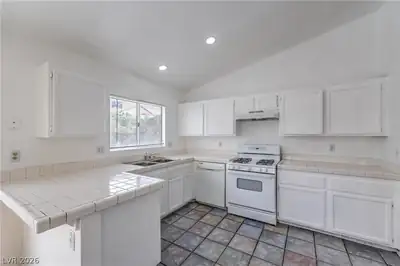 3511 Farina Drive, North Las Vegas, NV 89032 Kitchen
