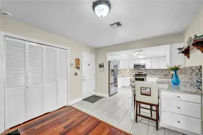 5412 Avenida Vaquero, Las Vegas, NV 89108 Kitchen