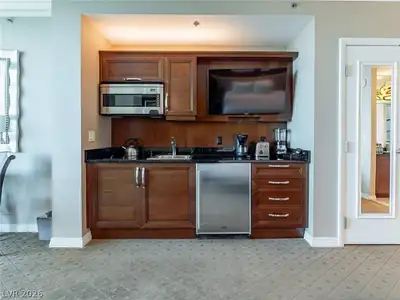 135 East Harmon Avenue 2104 Kitchen