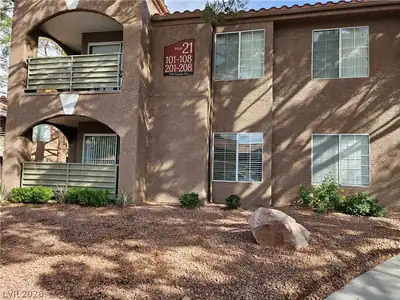 7701 Tackle Drive 105, Las Vegas