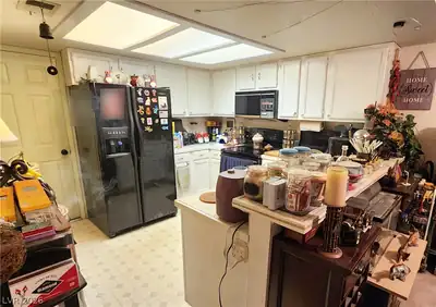 6250 West Flamingo Road 133 Kitchen