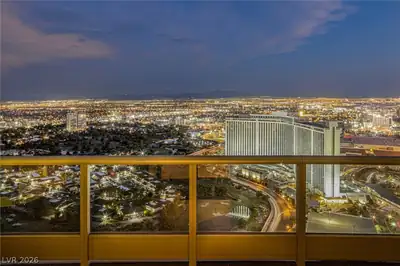 322 Karen Avenue 4504 Balcony