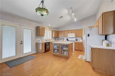 246 Amber Light Court, Henderson, NV 89074 Kitchen