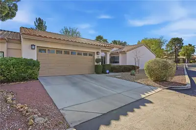 250 Garfield Drive, Henderson, NV 89074 Front of Structure