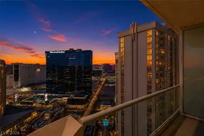 145 East HARMON Avenue 3205 Balcony