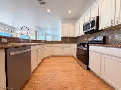 10228 Donde Avenue, Las Vegas, NV 89135 Kitchen