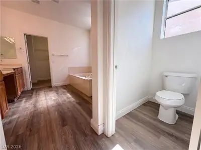 10228 Donde Avenue, Las Vegas, NV 89135 Primary Bathroom