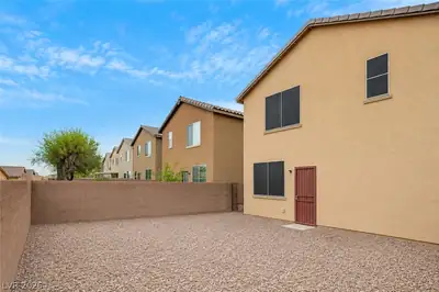 7652 Ashby Gate Street, Las Vegas, NV 89166 Yard