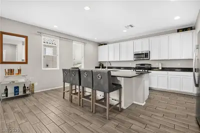 7694 Monomoy Bay Avenue, Las Vegas, NV 89179 Kitchen