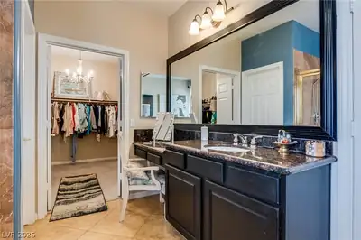 643 Coral View Street, Las Vegas, NV 89110 Primary Bathroom