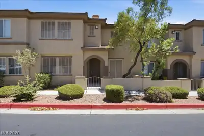 10231 Deerfield Beach Avenue 102, Las Vegas
