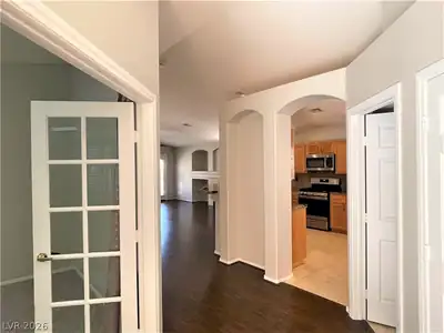 2347 Silver Crew Pass Living Room