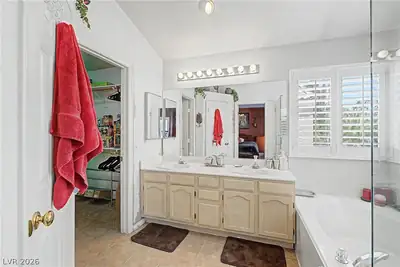 7821 Millhopper Avenue, Las Vegas, NV 89128 Primary Bathroom