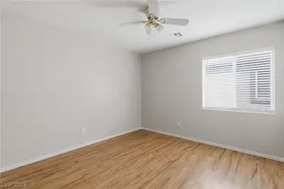 5512 Jackpot Winner Lane 103 Bedroom
