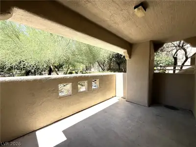 1900 Rio Canyon Court 103 Patio