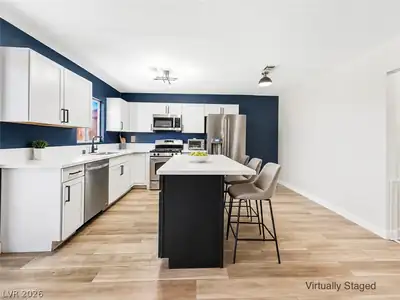 525 Zuber Avenue, Henderson, NV 89011 Kitchen
