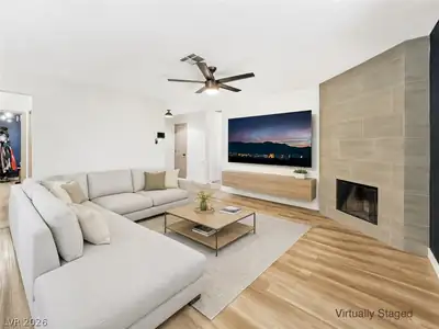525 Zuber Avenue, Henderson, NV 89011 Living Room