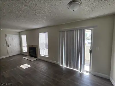 4941 Newport Cove Drive B Living Room