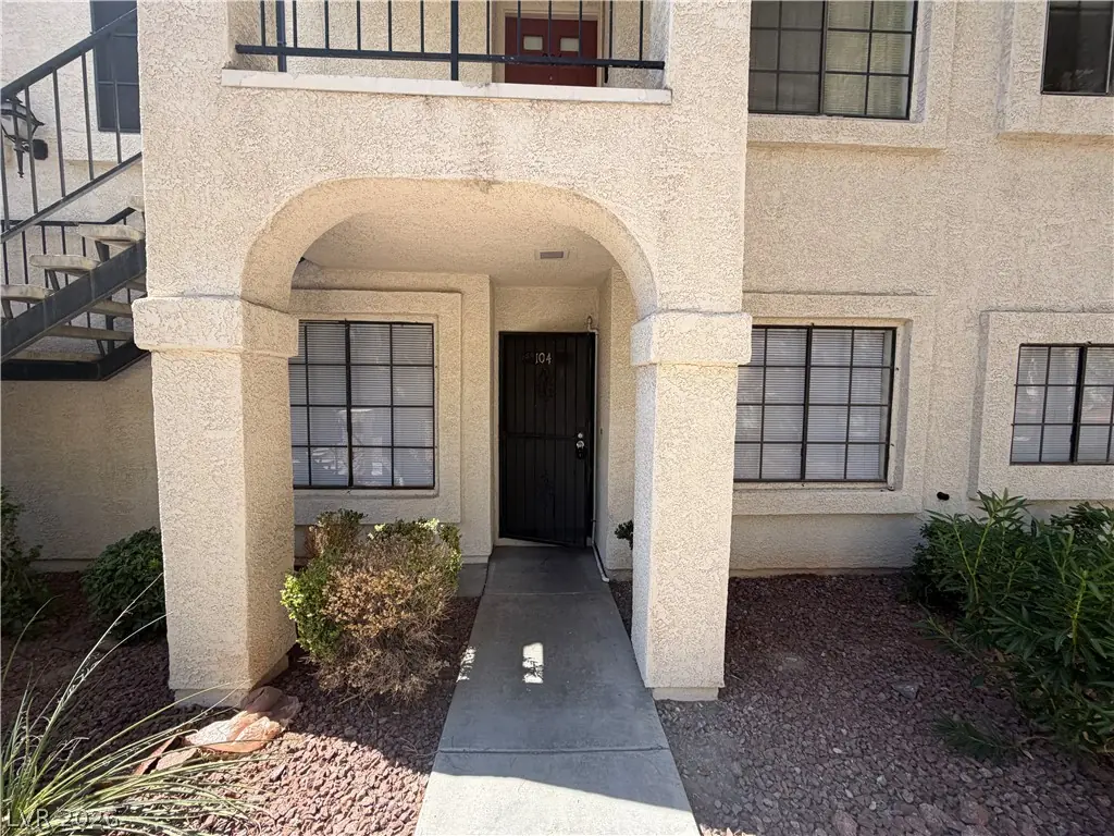 4736 NARA VISTA Way 104