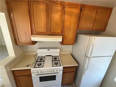 4736 NARA VISTA Way 104 Kitchen