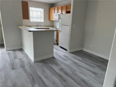 2966 Juniper Hills Boulevard 101 Kitchen