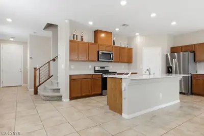 6812 Vacarez Drive, Las Vegas, NV 89149 Kitchen