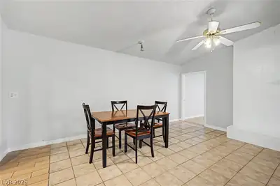 4000 Fortune Avenue, Las Vegas, NV 89107 Dining Area