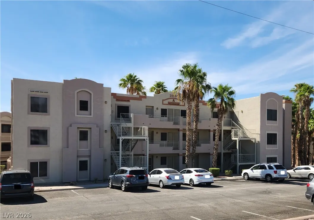 2004 Mesquite Lane 203