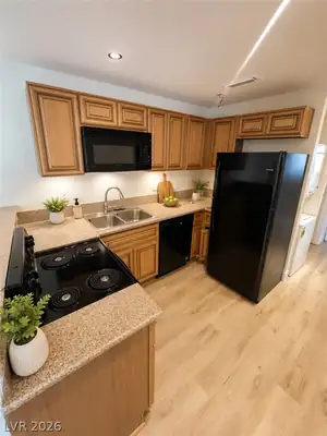 1467 Lorilyn Avenue 4 Kitchen