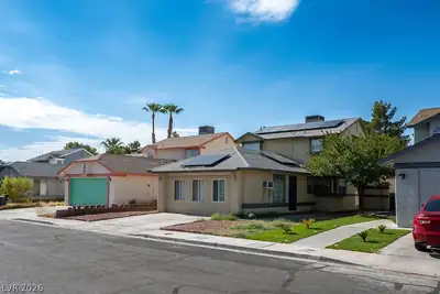 4225 Timpani Drive, Las Vegas, NV 89110 Front of Structure