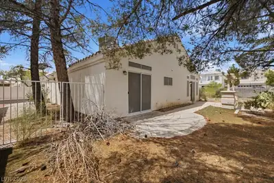 7972 McDowell Drive, Las Vegas, NV 89129 Yard