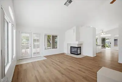 7972 McDowell Drive, Las Vegas, NV 89129 Living Room