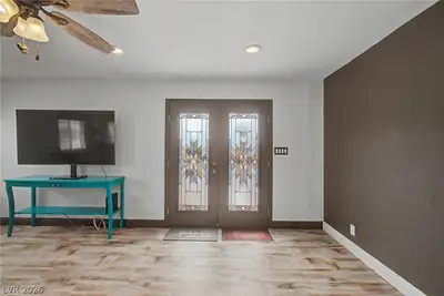 6912 Vivian Circle, Las Vegas, NV 89145 