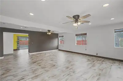 6912 Vivian Circle, Las Vegas, NV 89145 