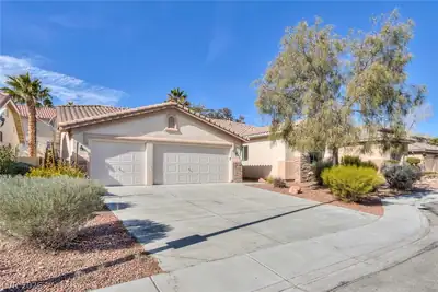 3131 Surf Spray Street, Las Vegas, NV 89117 Front of Structure