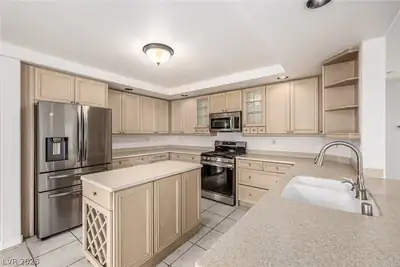 1066 Aspen Valley Avenue, Las Vegas, NV 89123 Kitchen