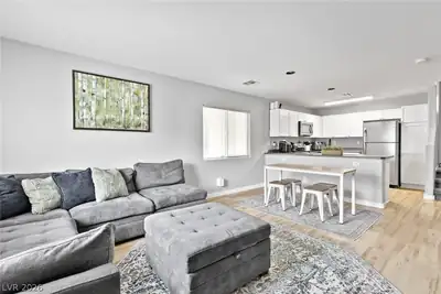 9052 Tailor Made Avenue, Las Vegas, NV 89149 