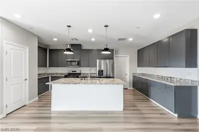 98 Cadence Crest Avenue, Henderson, NV 89011 Kitchen