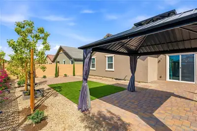 98 Cadence Crest Avenue, Henderson, NV 89011 Patio