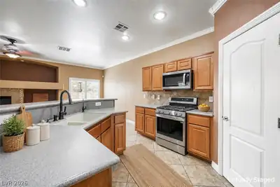 7128 Cabin Fever Street 103 Kitchen